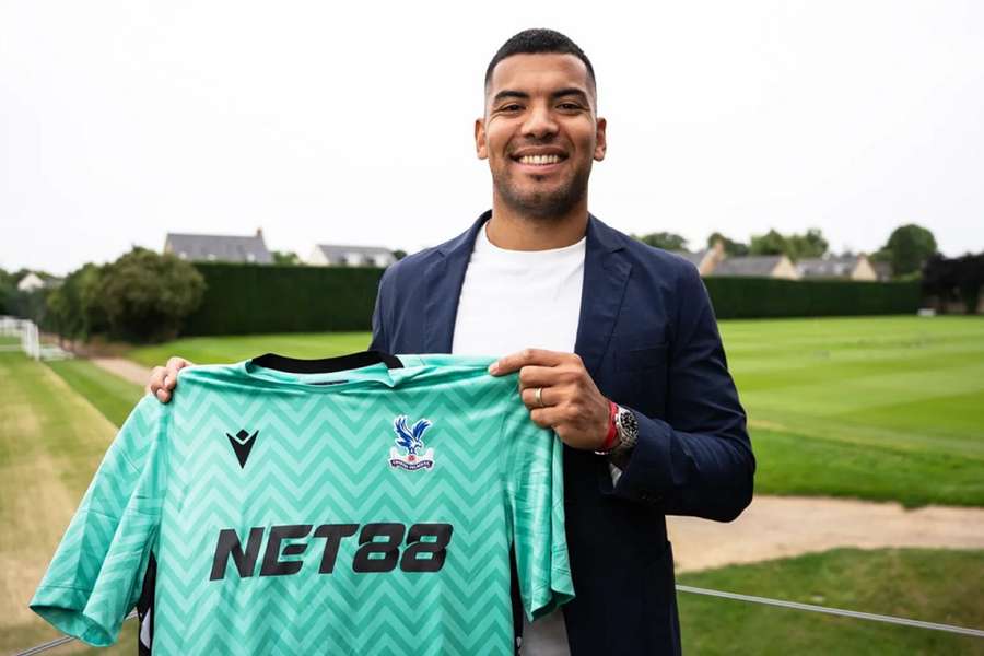 Walter Benítez Crystal Palace Transfer