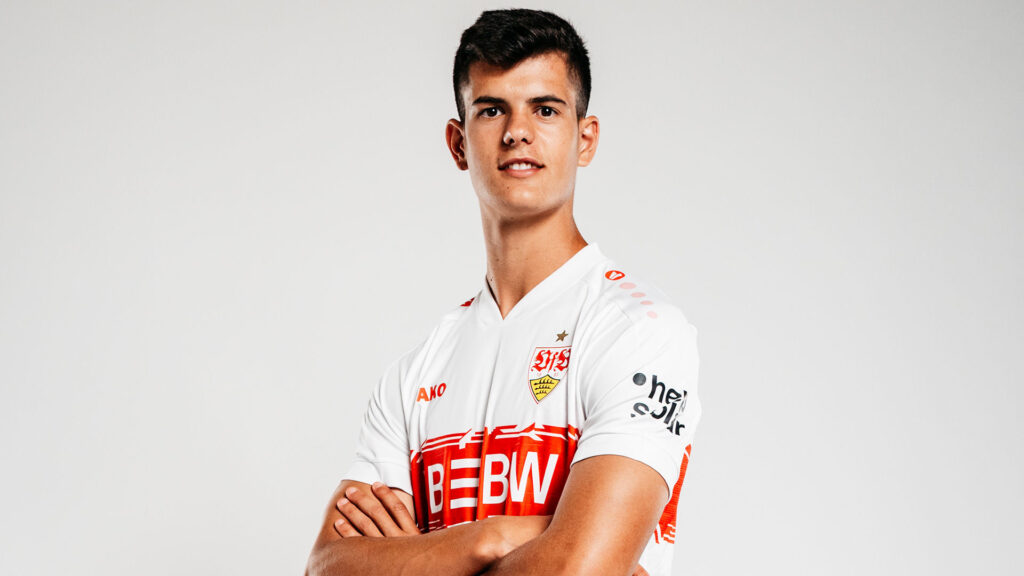 Chema AndrΓ©s VfB Stuttgart transfer