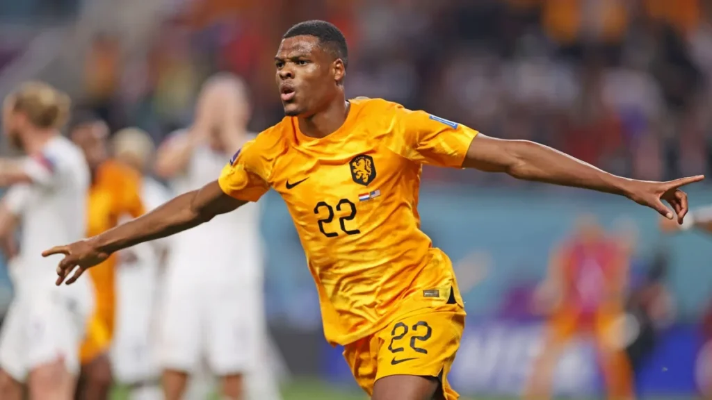 Denzel Dumfries Manchester City transfer