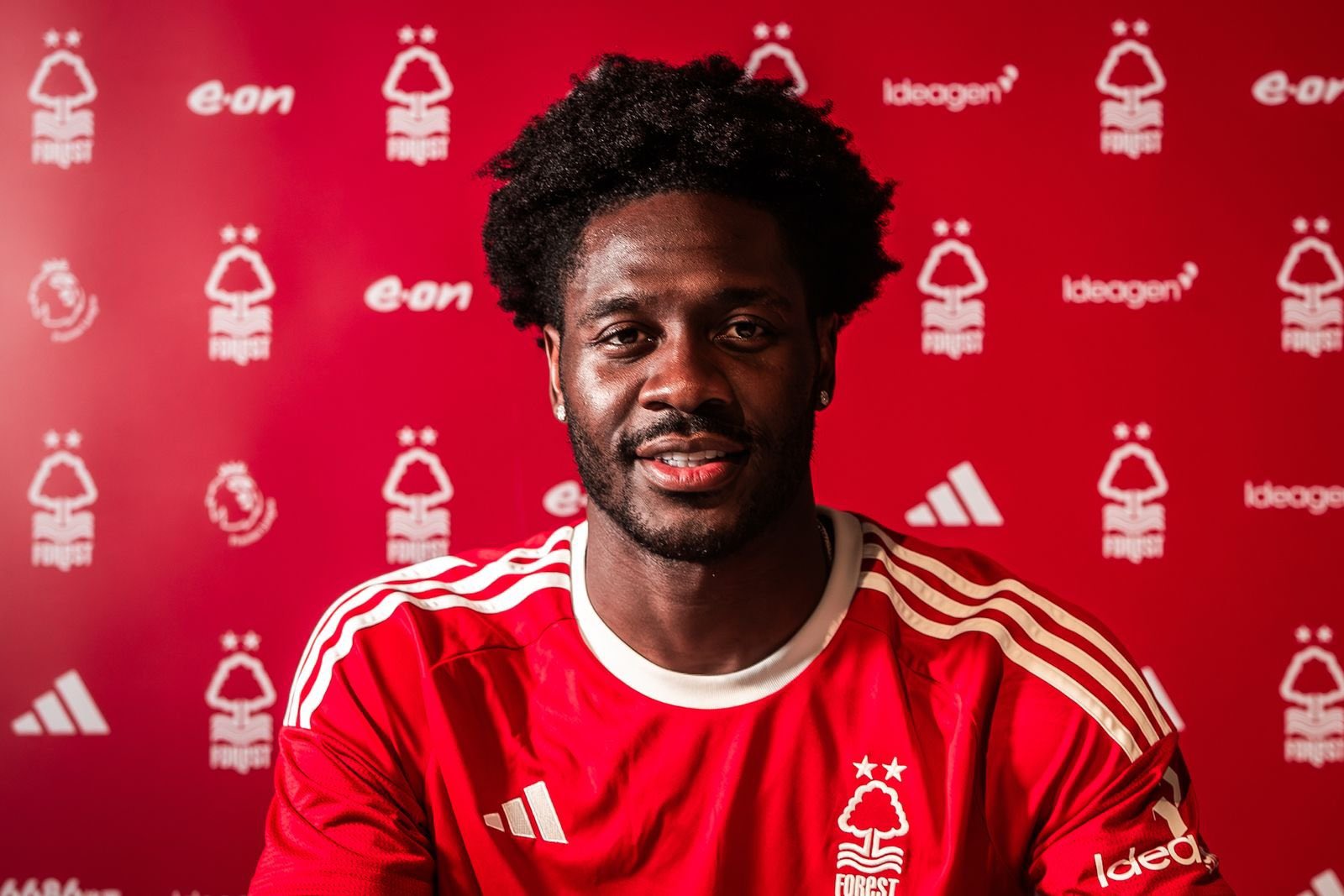 Ola Aina Nottingham Forest Contract