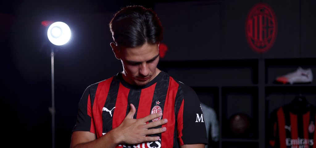 AC Milan Ardon Jashari Transfer