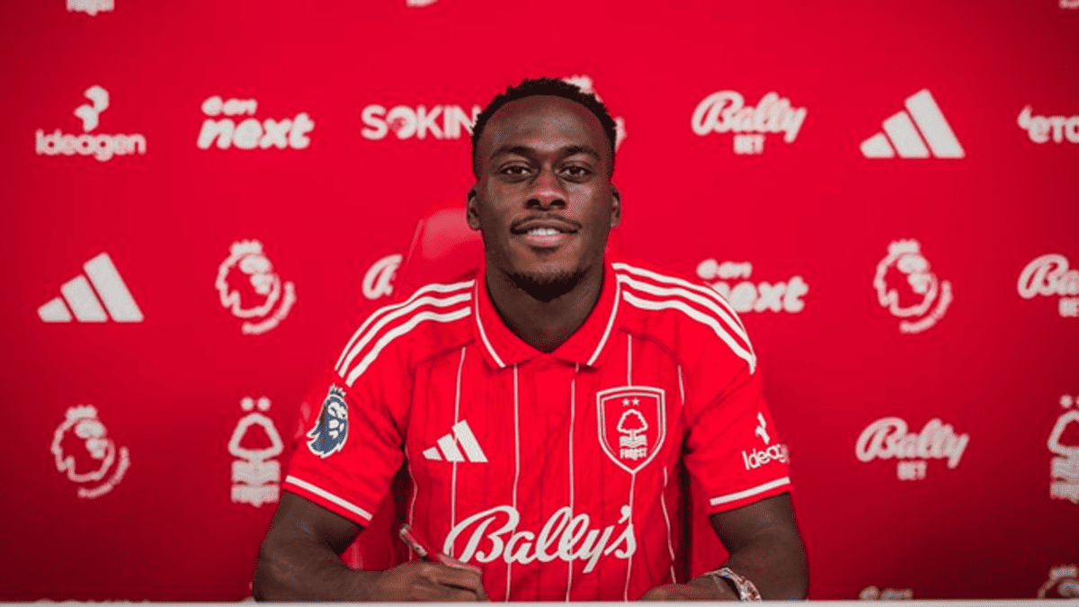 Arnaud Kalimuendo Nottingham Forest Transfer