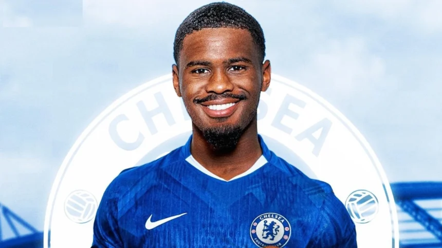 Chelsea signs Jorrel Hato
